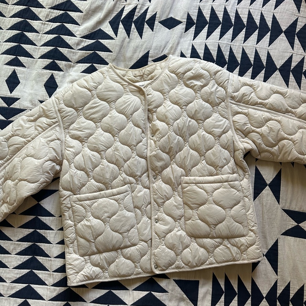 Pull&Bear Off-White Quilted Vest